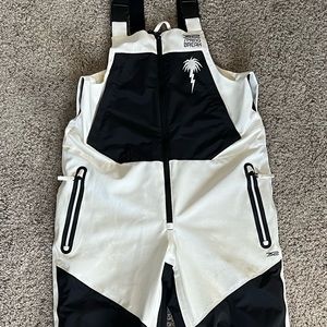 Thirty Two Snowboard / ski bibs size medium